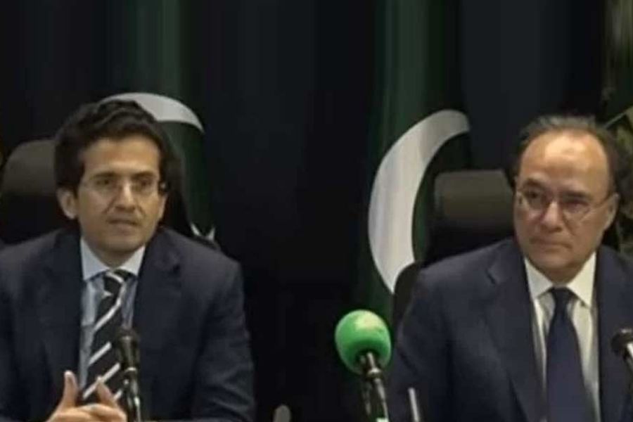 Pakistan Faces Fuel Crisis: No Strategic Reserves for Even One Day, Says Petroleum Minister