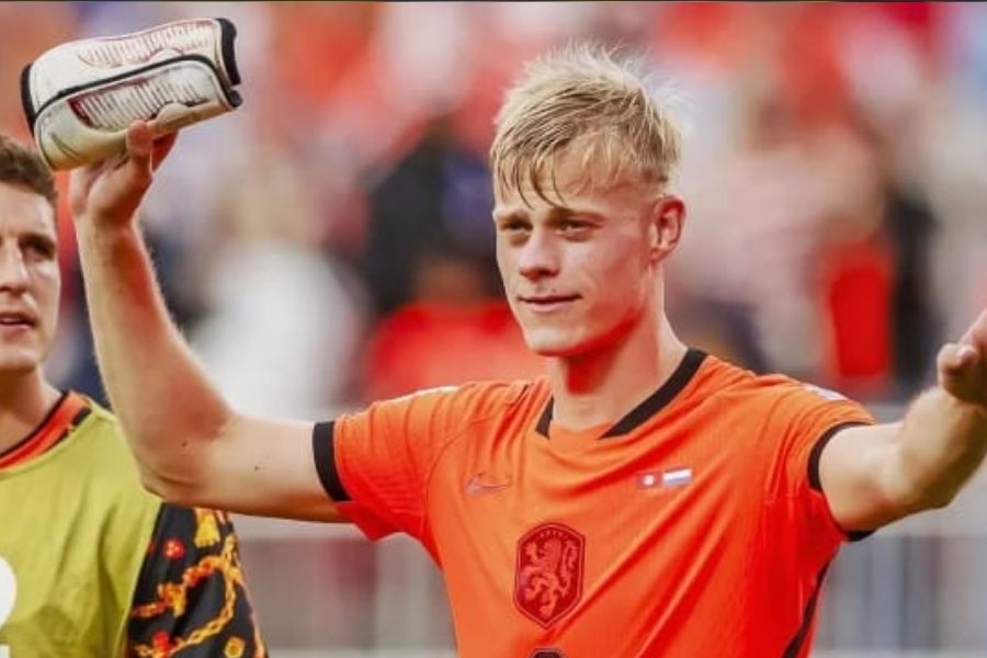 Jan Paul van Hecke Becomes World Cup’s New Passing King with Record Performance