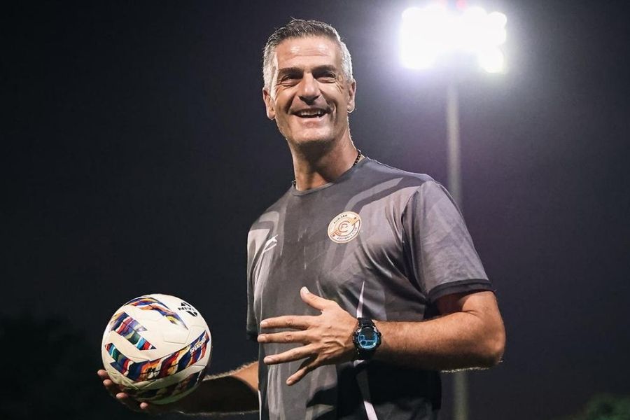 Mohun Bagan and East Bengal Enter Coaching Tug-of-War Over Panagiotis Dilmperis