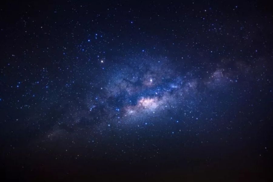 Massive Gas Reservoir Found in One of the Earliest Known Galaxies, Challenging Galaxy Formation Models