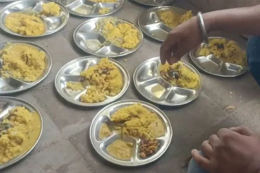Detergent Mixed With Mid-Day Meal Leaves 36 Bihar Students Ill