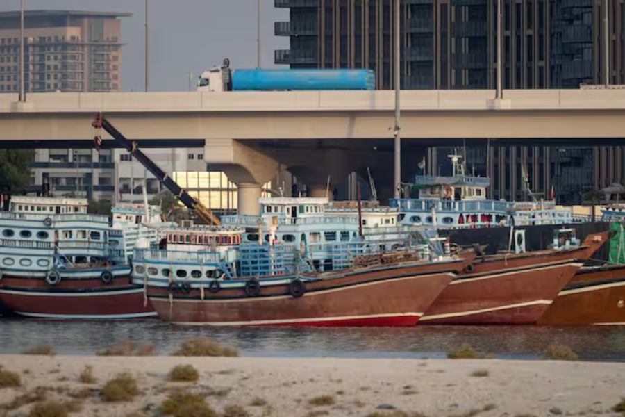 UAE Suspends All Trade and Financial Dealings With Iran