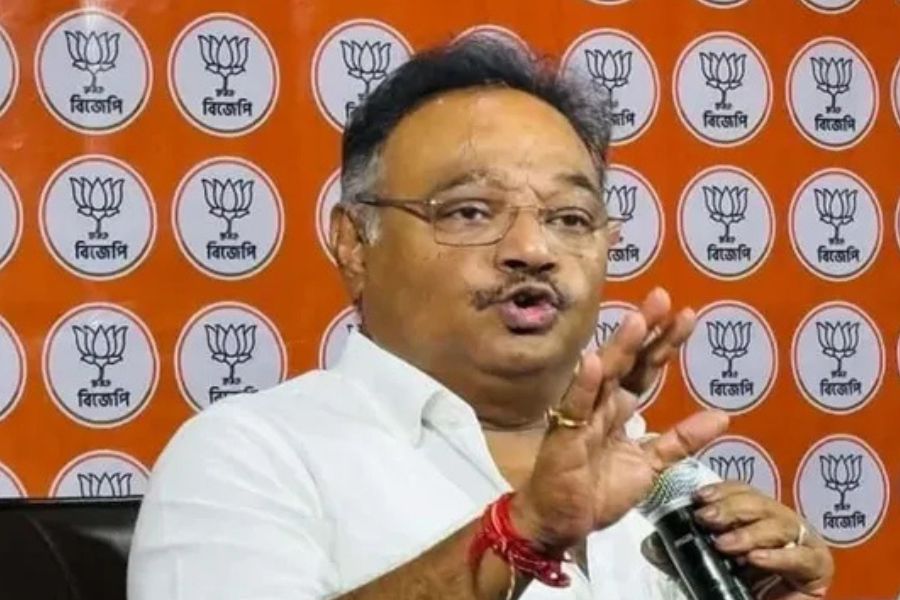 Shamik Bhattacharya Gives BJP Workers 15-Day Deadline to End Extortion