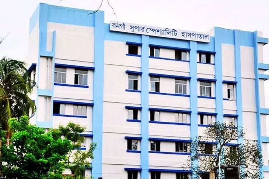 Hospital Allegedly Refused Admission Over Aadhaar Card; Sick Woman Dies Outside Bengal Hospital