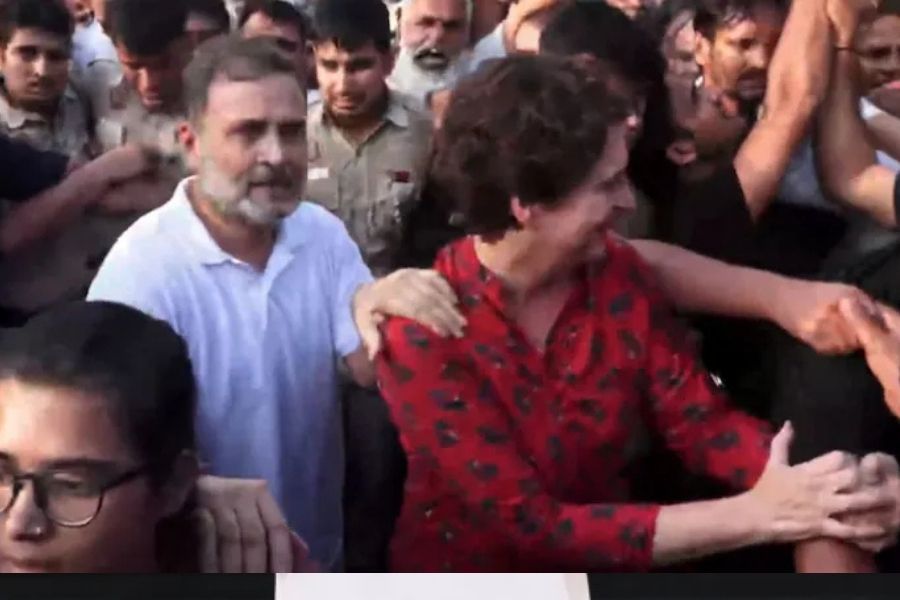 Opposition marches to Supreme Court in Delhi over electoral irregularities allegations